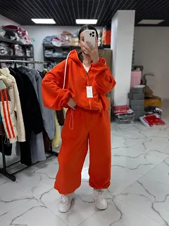 Костюми