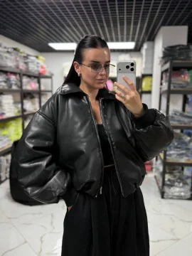 Жіноча куртка МЕКТО Black